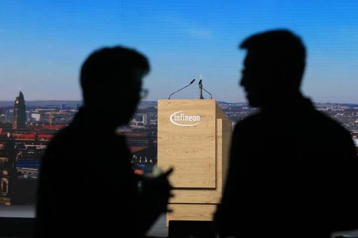 Infineon Shares Drop After Margin Outlook Misses Estimates