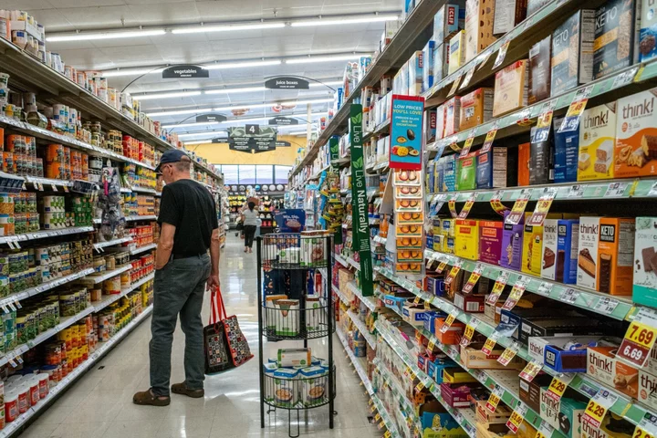 Kroger Sinks as Shopper Stress, Promotions Erode Sales Boom