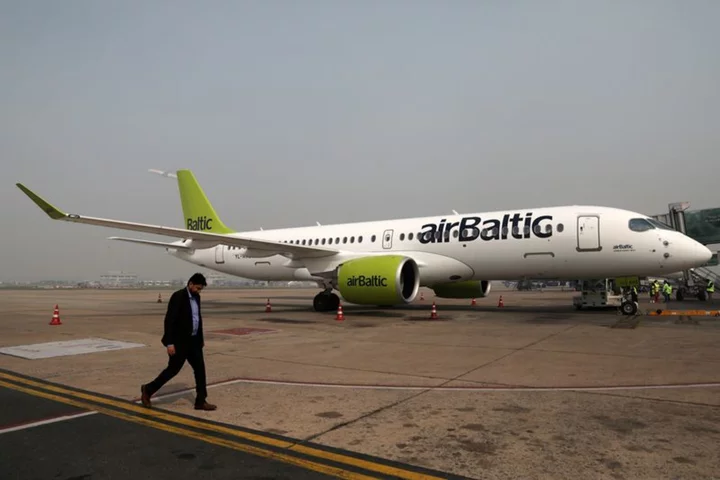 Airbaltic orders another 30 Airbus A220-300