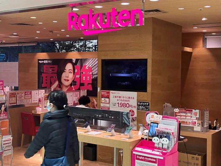 Analysis-Rakuten's mobile misadventure: from ambitious plan to millstone