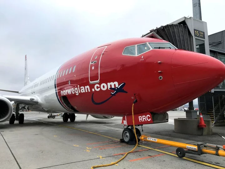 Norwegian Air reports Q1 loss, eyes seasonal summer boost