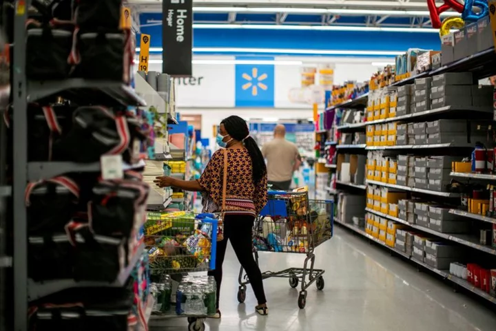 Walmart lifts annual sales, profit view on resilient consumer spending