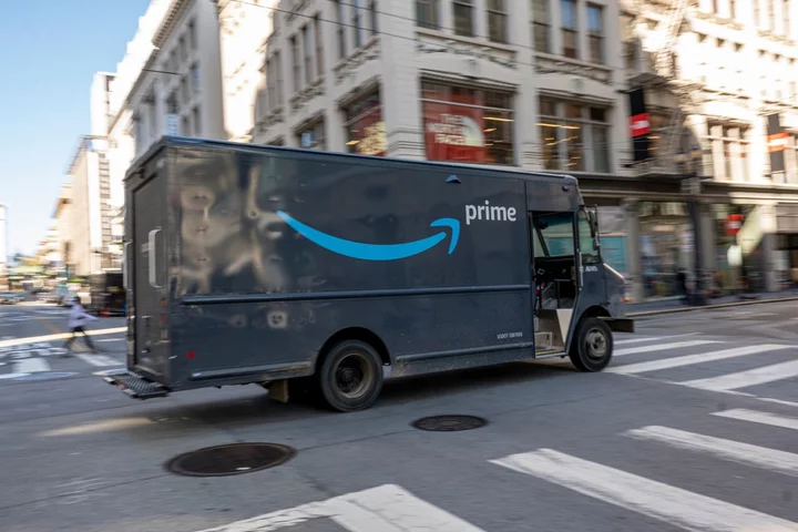 Amazon Doubling Same-Day Delivery Facilities in Push for Speed