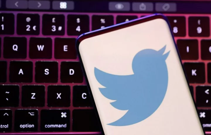 Australian firm sues Twitter for $665,000 for not paying bills