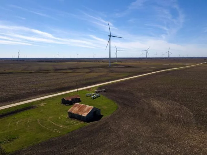 Wind and solar are propping up the Texas power grid amid a brutally long heat wave