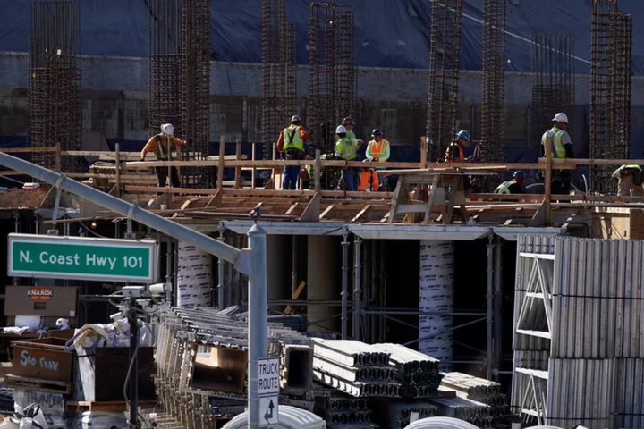 Analysis-US hotel developers run out of cash as construction lending dries up