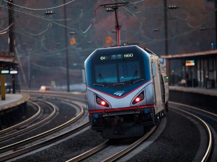 Train traffic snarled between NY and Philadelphia restored but with residual delays