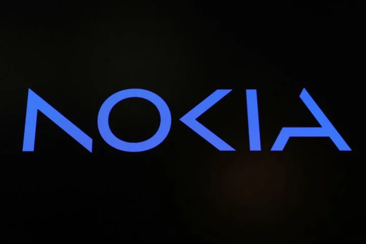 Nokia profit falls as North American slowdown dents margins