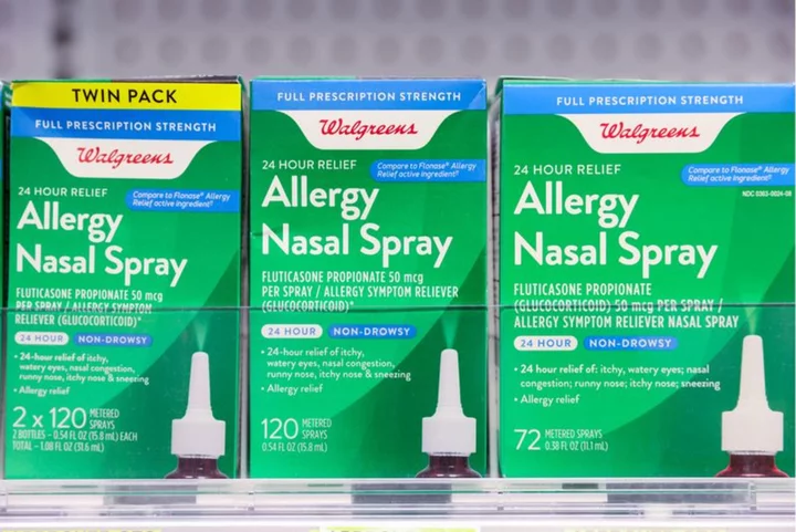 Walgreens sells some AmerisourceBergen shares for $694 million