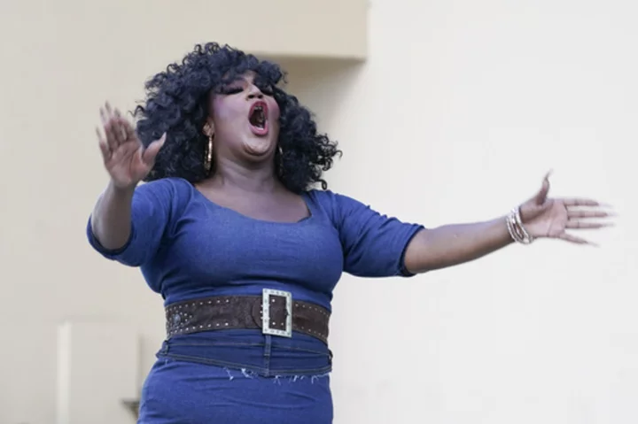 Florida rulings ease concerns about drag performers at Pride parades, drag queen story hours