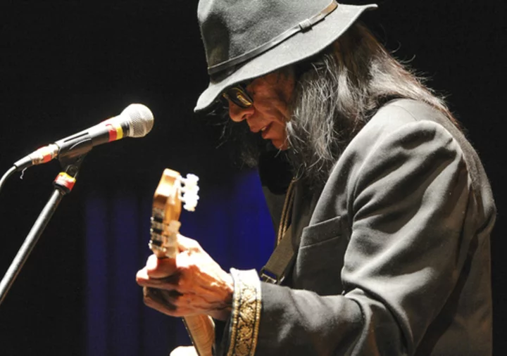 Singer and songwriter Sixto Rodriguez, subject of 'Searching for Sugar Man' documentary, dies at 81