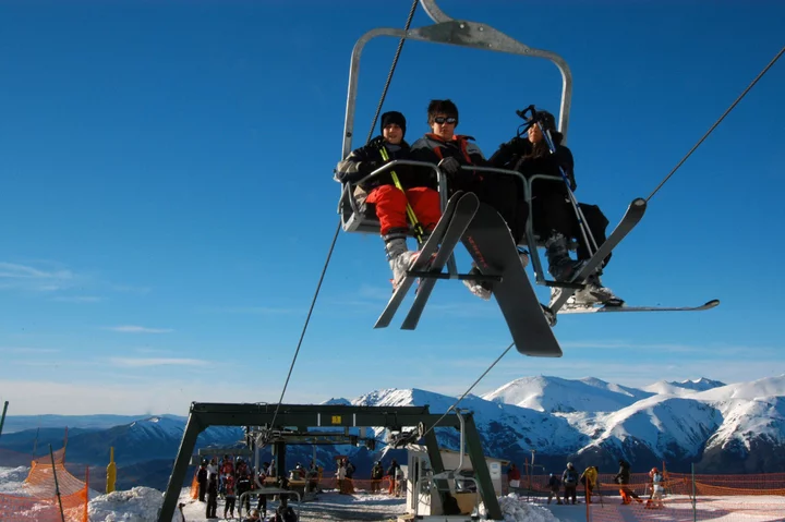 Argentina’s Neighbors Flood Borders for Cheap Ski, Shops, Steaks