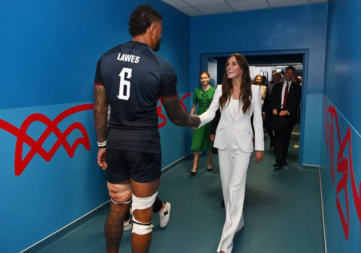 Kate Middleton re-wears Alexander McQueen suit to watch England beat Argentina in Rugby World Cup