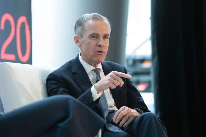 Mark Carney Blames Brexit for UK Inflation, Telegraph Says