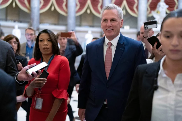 Ahead of House debt ceiling vote, Biden shores up Democrats and McCarthy scrambles for GOP support