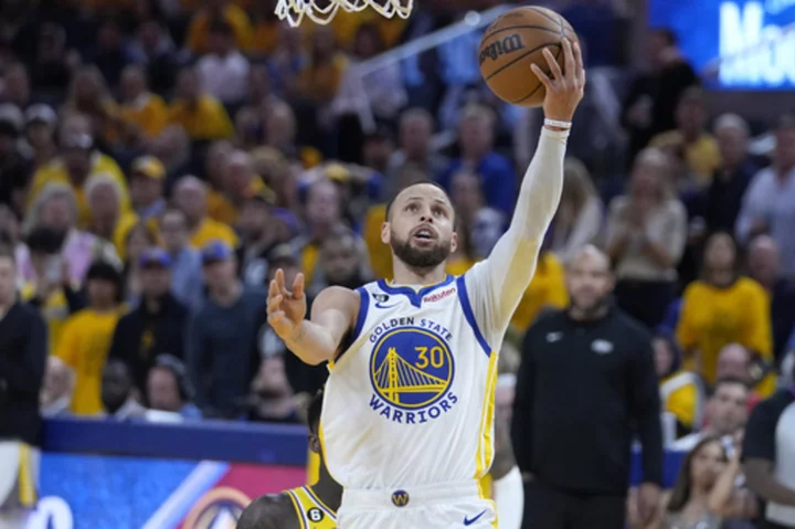 Stephen Curry, Warriors stave off elimination, force Game 6 by beating Lakers 121-106