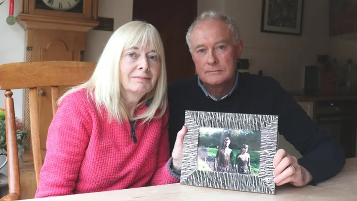 Parents of aid worker Chris Parry to visit Ukraine