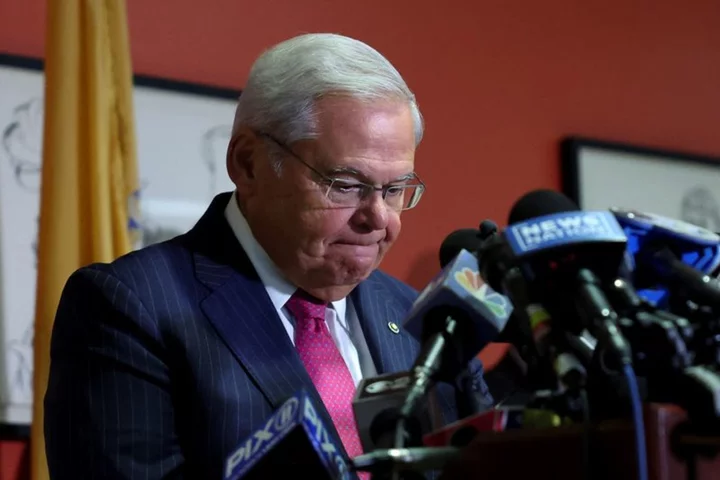 U.S. Democratic Senators Baldwin, Tester call for Menendez's resignation