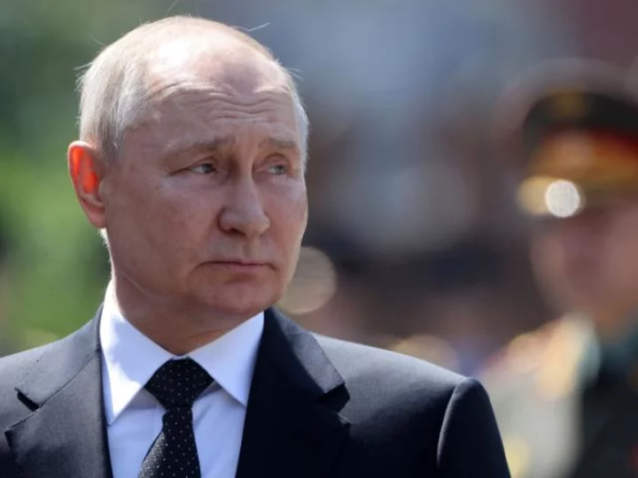 Bizarre and chaotic 36 hours in Russia feels like the beginning of the end for Putin