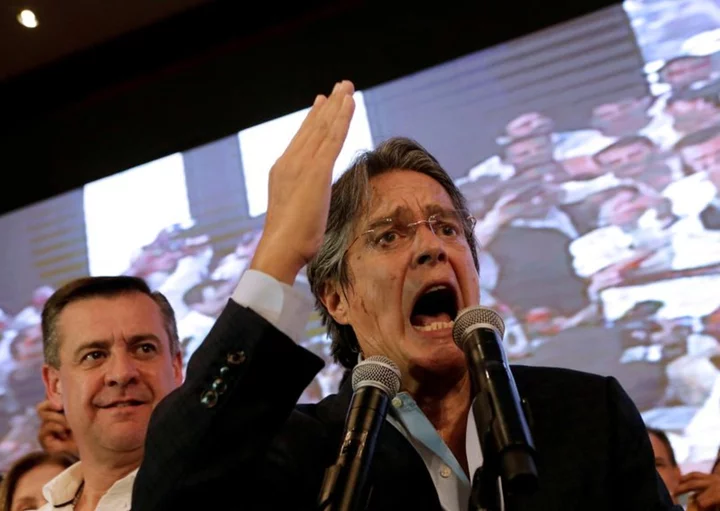 Ecuador president dissolves legislature, bringing elections forward