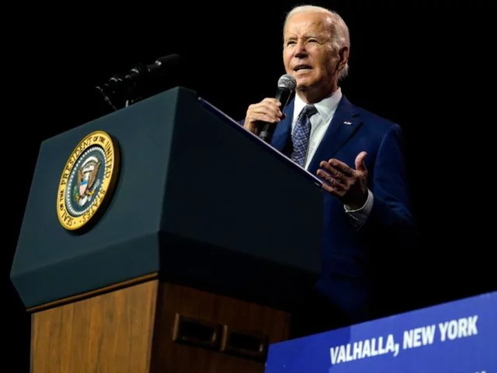 Biden officially vetoes resolution blocking temporary suspension of tariffs on solar panel imports