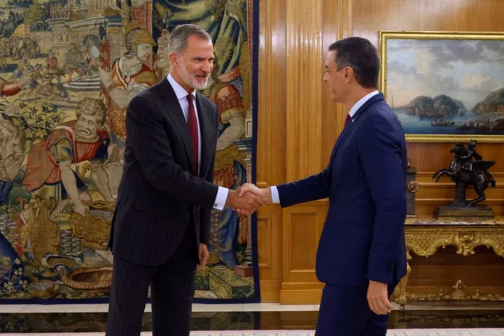 Spanish king nominates Pedro Sanchez for premiership bid