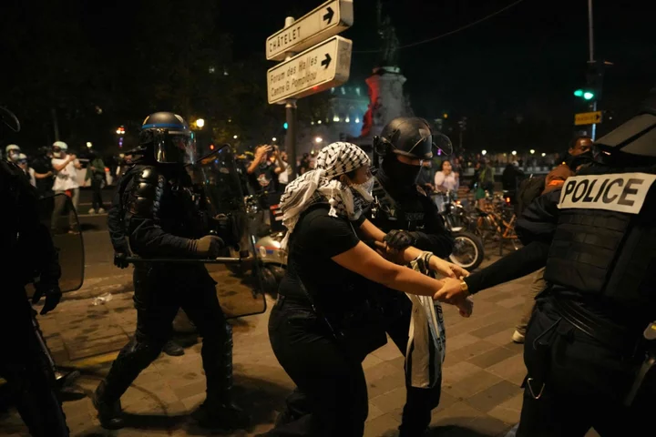 Pro-Palestinian protest disrupted by water cannon and tear gas in Paris