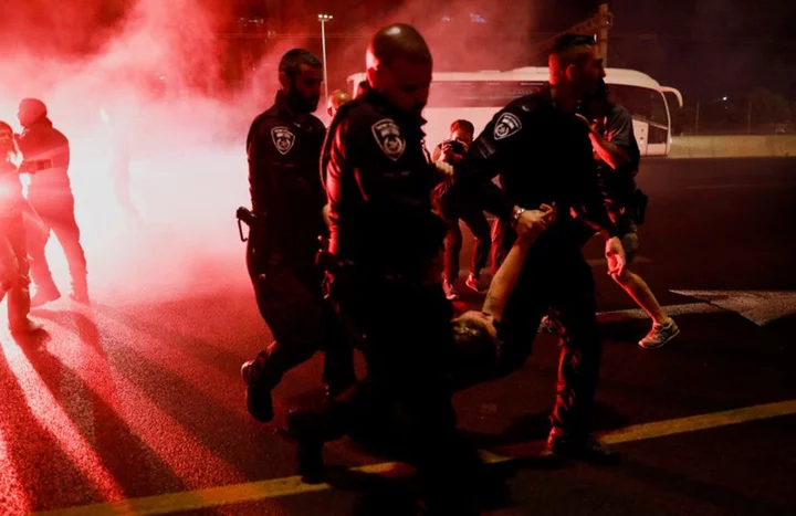 Tel Aviv police chief quits citing government meddling against protesters