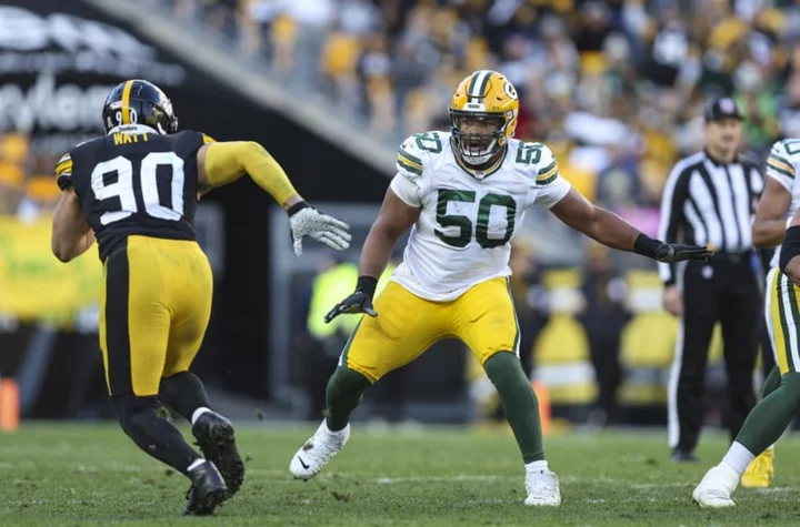 Steelers assistant coach needs surgery after dirty Packers sideline hit