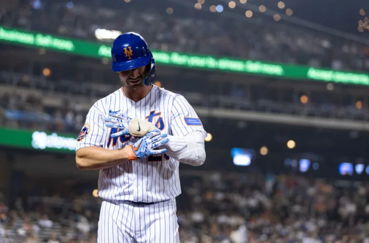 Pete Alonso's reaction to Julio Rodriguez's record HR Derby performance is hilarious