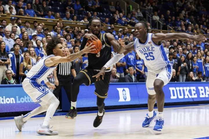 Tyrese Proctor's 22 points propel No. 9 Duke past La Salle 95-66