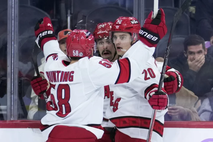 Michael Bunting scores as Carolina Hurricanes beat Philadelphia Flyers 4-1