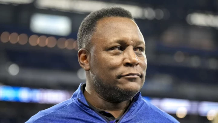 Barry Sanders Having Some Trouble on LinkedIn