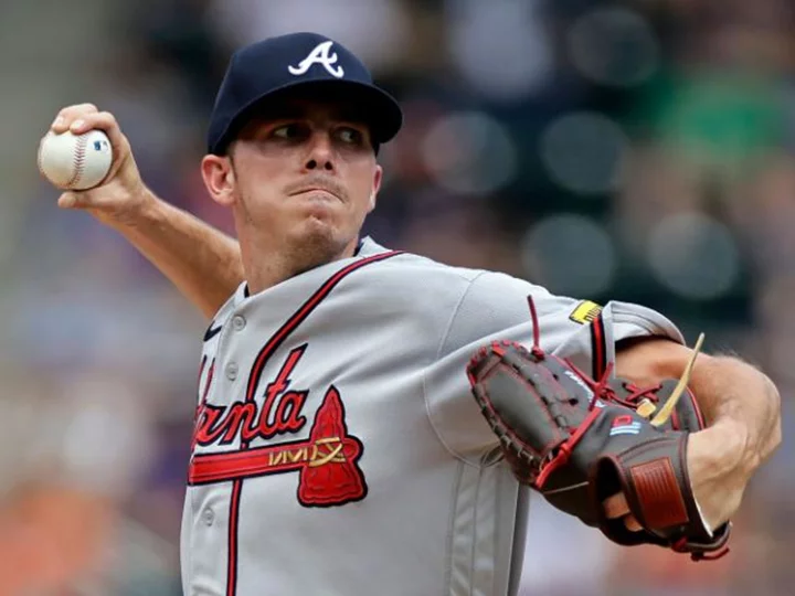 Offseason substitute teacher pitches 7 shutout innings for MLB-best Atlanta Braves