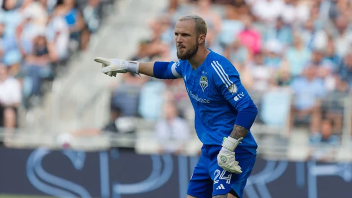 Brian Schmetzer hails Stefan Frei in Seattle Sounders' game one triumph over FC Dallas