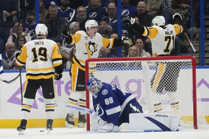 Penguins goalie Jarry scores into empty net in 4-2 victory over Lightning