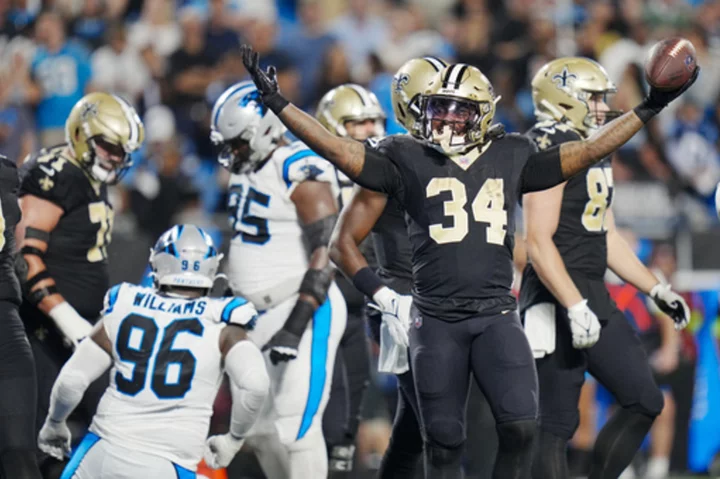 Tony Jones Jr. scores twice, Saints' defense shuts down Panthers' Bryce Young in 20-17 win