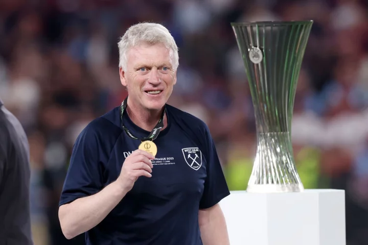 A thousand matches later and David Moyes finally has his crowning glory