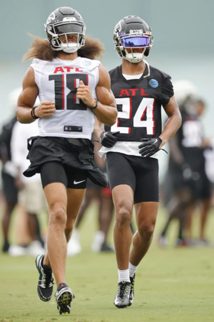 Mack Hollins adds size and eccentric outlook to Falcons attack at wide receiver