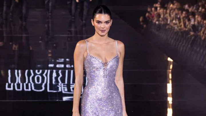 Roundup: Kendall Jenner, Bad Bunny Breakup Rumors; Peter Seidler Dies at 63; 'Welcome to Wrexham' Renewed