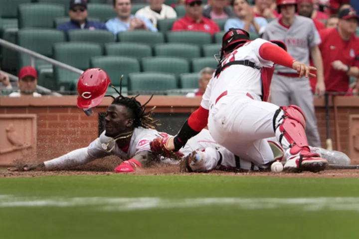 De La Cruz flashes speed, sparks Reds over Cardinals 4-3