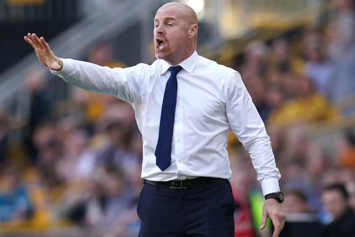 Sean Dyche calls for one final push from Everton in Premier League survival bid