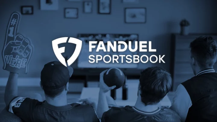 One More Chance: Claim $2,700 Bonus From FanDuel & DraftKings Before the Bonus Expires!