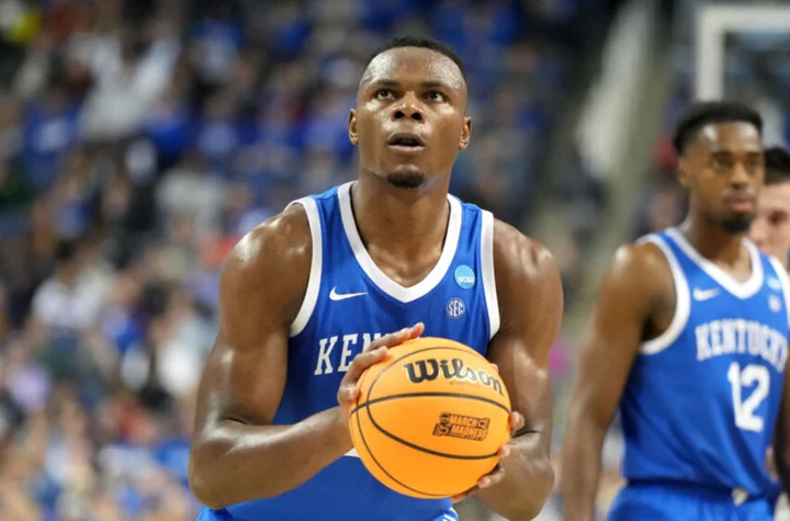 Kentucky basketball: Undrafted Oscar Tshiebwe gets two-way contract in NBA