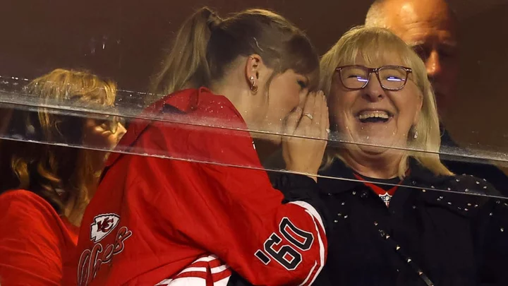 Taylor Swift Wore Something From Erin Andrews' Clothing Line to the Chiefs-Broncos Game