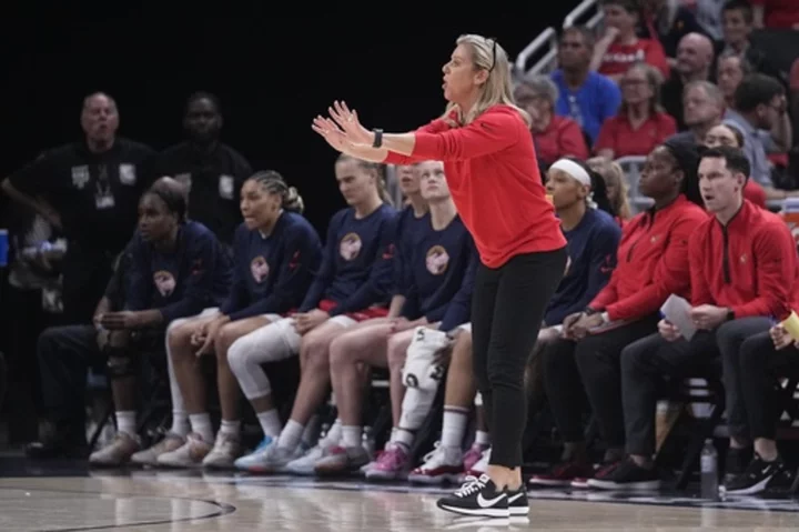 Young Indiana Fever focusing on present during 20-game skid and not their losing past