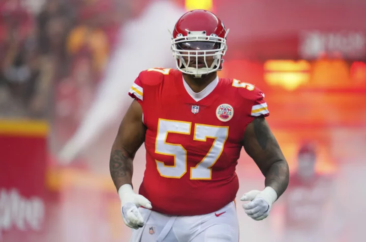 Orlando Brown Jr. makes enemies with Chiefs Kingdom in Burrowhead announcement