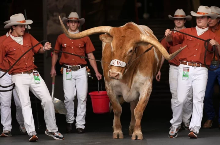 Dead Longhorn at Oklahoma State frat house prompts investigation ahead of Texas game