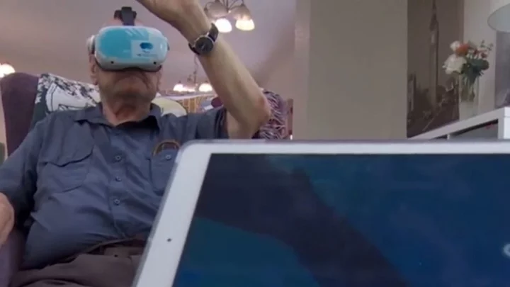 Care home uses VR to help elderly residents 'unlock memories' and do things they never got to