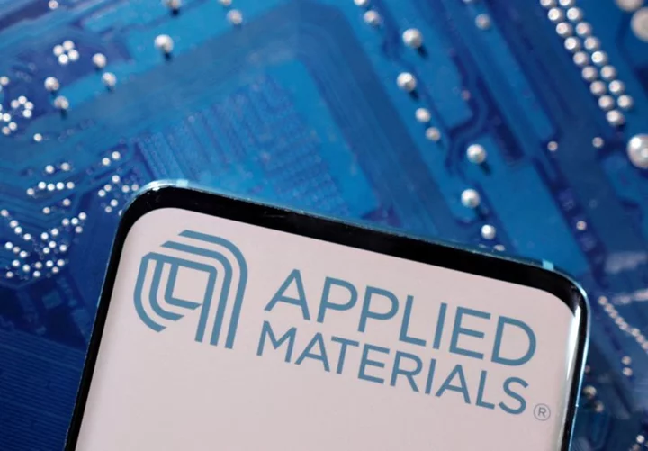 Applied Materials forecasts first-quarter revenue ahead of estimates